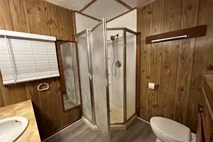 618 S 6th St, Kenedy, TX 78119 - Photo 8