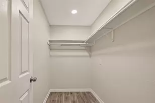 7627 Green Lawn Dr, Houston, TX 77088 - Photo 40