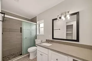 7627 Green Lawn Dr, Houston, TX 77088 - Photo 32