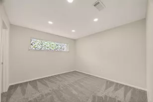 7627 Green Lawn Dr, Houston, TX 77088 - Photo 32