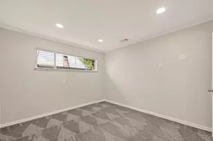 7627 Green Lawn Dr, Houston, TX 77088 - Photo 26
