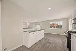 7627 Green Lawn Dr, Houston, TX 77088 - Photo 18