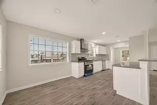 7627 Green Lawn Dr, Houston, TX 77088 - Photo 14