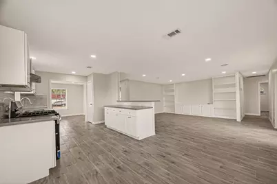 7627 Green Lawn Drive, Houston, TX 77088 - Photo 14