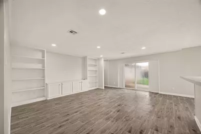 7627 Green Lawn Drive, Houston, TX 77088 - Photo 12