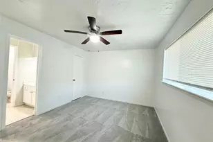 10423 Kirkshire Dr, Houston, TX 77089 - Photo 22