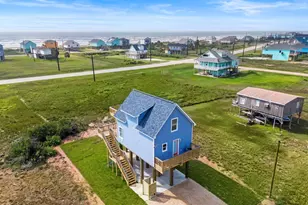 4822 Palm St, Surfside Beach, TX 77541 - Photo 2