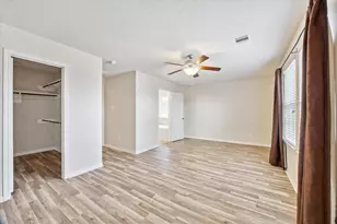 11718 Red Hummingbird Dr, Houston, TX 77047 - Photo 6