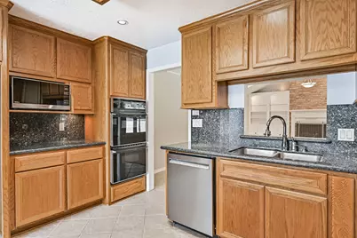 803 Greenbriar Avenue, Friendswood, TX 77546 - Photo 20