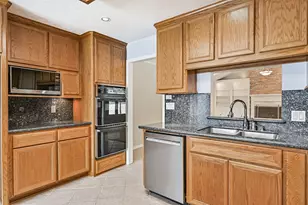 803 Greenbriar Ave, Friendswood, TX 77546 - Photo 20