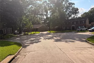 3214 Big Spruce Dr, Houston, TX 77339 - Photo 38