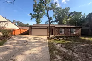 3214 Big Spruce Dr, Houston, TX 77339 - Photo 2