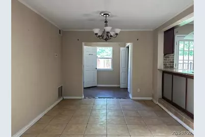 4915 Chedder Drive, San Antonio, TX 78229 - Photo 6
