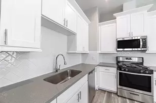 240 Julia St, Houston, TX 77022 - Photo 20