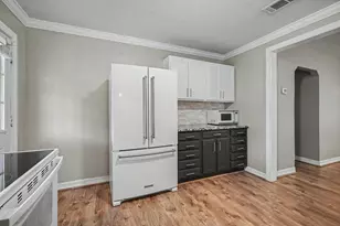 905 15th Ave N, Texas City, TX 77590 - Photo 8