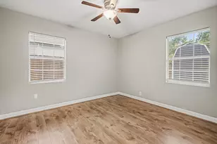 905 15th Ave N, Texas City, TX 77590 - Photo 14