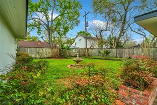 5923 Rutherglenn Dr, Houston, TX 77096 - Photo 44
