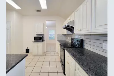 3010 Stonecross Lane, Dickinson, TX 77539 - Photo 12