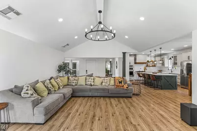7803 Blackjack Court, Houston, TX 77088 - Photo 10