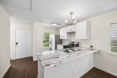 6106 Settlers Lake Circle E, Katy, TX 77449 - Photo 4