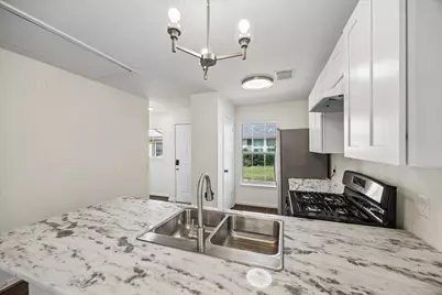 6106 Settlers Lake Circle E, Katy, TX 77449 - Photo 6