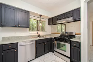 19 Tremont Woods Ct, The Woodlands, TX 77381 - Photo 18