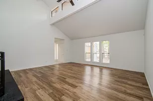 19 Tremont Woods Ct, The Woodlands, TX 77381 - Photo 12