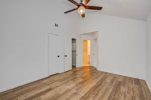 19 Tremont Woods Ct, The Woodlands, TX 77381 - Photo 24