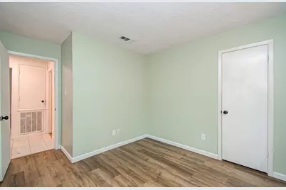 19 Tremont Woods Court, The Woodlands, TX 77381 - Photo 38