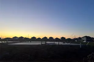 17239 White Peace Dr, Waller, TX 77484 - Photo 2