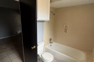 11611 Stone Bridge Dr, Houston, TX 77064 - Photo 22