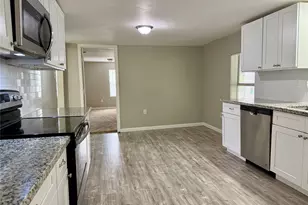6905 Speaker St, Hitchcock, TX 77563 - Photo 14