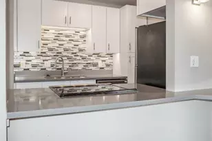 8431 Hearth Dr, Houston, TX 77054 - Photo 8