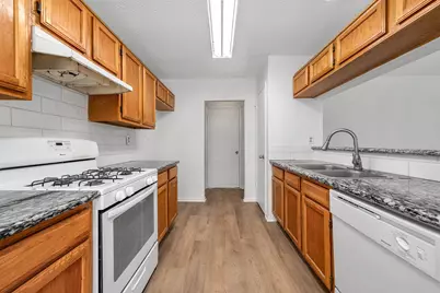 3411 E Heatherock Circle, Sugar Land, TX 77479 - Photo 10