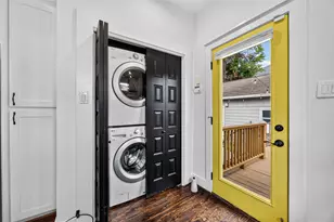 711 Walton St, Houston, TX 77009 - Photo 32