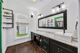 711 Walton St, Houston, TX 77009 - Photo 8
