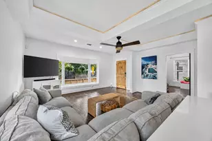 711 Walton St, Houston, TX 77009 - Photo 22