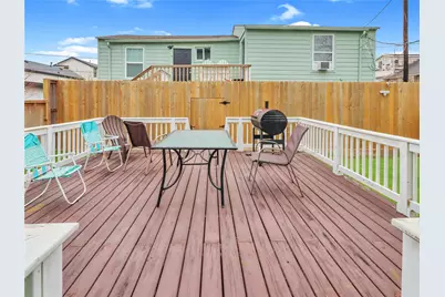 1919 Avenue O #1, Galveston, TX 77550 - Photo 10