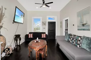 1919 Avenue O, Galveston, TX 77550 - Photo 4