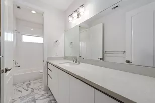 9406 Glenfield Ct, Houston, TX 77096 - Photo 16