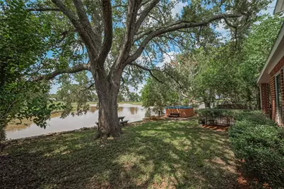 2938 Lake View Drive, Missouri City, TX 77459 - Photo 26