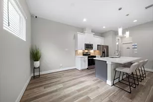8322 Curry Rd, Houston, TX 77093 - Photo 24