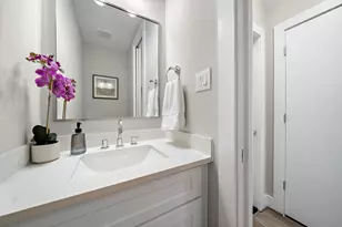 8322 Curry Rd, Houston, TX 77093 - Photo 16