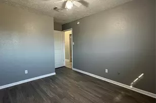 422 Breeze Park Dr, Houston, TX 77015 - Photo 22