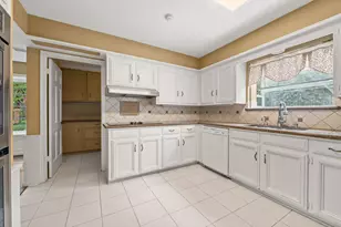 14302 Apple Tree Rd, Houston, TX 77079 - Photo 20