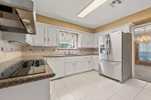 14302 Apple Tree Rd, Houston, TX 77079 - Photo 18