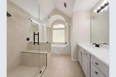 19319 Imperial Hills Drive, Tomball, TX 77375 - Photo 12