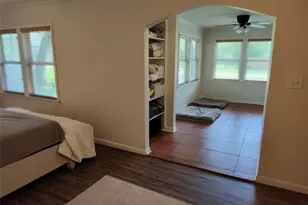 202 E Forest Ave, Shoreacres, TX 77571 - Photo 10