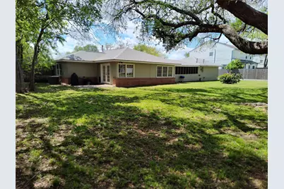 202 E Forest Avenue, Shoreacres, TX 77571 - Photo 24