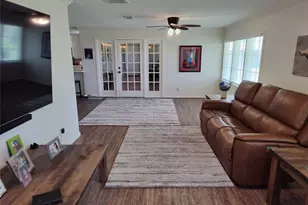 202 E Forest Ave, Shoreacres, TX 77571 - Photo 20